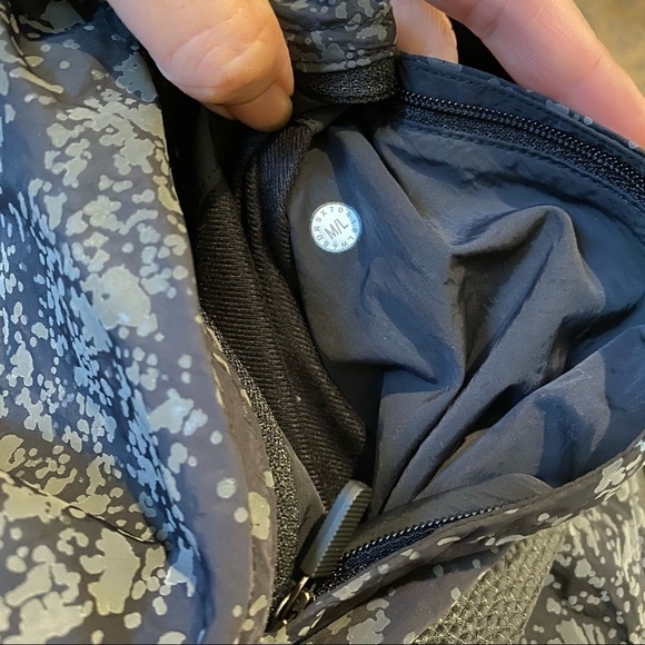 SOULCYCLE x LULULEMON Women Exclusive Ride & Reflect Hoodie Jacket Size M/L - Picture 9 of 9